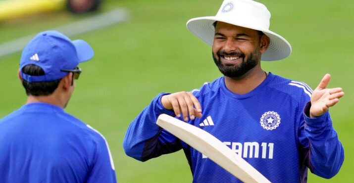 Pant Plays with Fracture, Gambhir Hugs Him