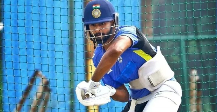 Shreyas Iyer Dismissed for 8 in Test Bid